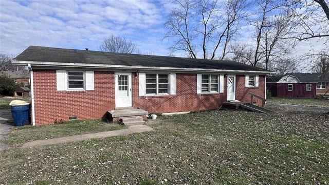 221 Spring Creek Ave